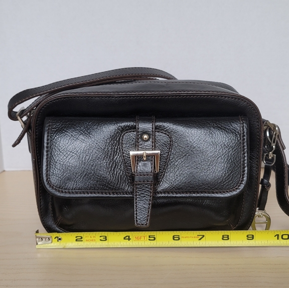 Etienne Aigner Black Leather Adjustable Strap Crossbody Camera Bag Purse - Picture 2 of 16